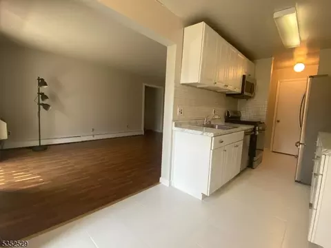 14 River Rd #E, Nutley, NJ 07110 photo 2