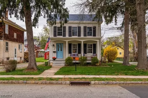 85 Mine St, Flemington, NJ 08822