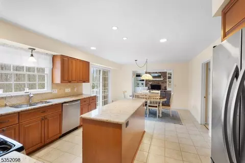 51 Dean Rd, Mendham, NJ 07945 photo 15