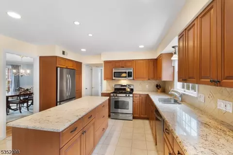 51 Dean Rd, Mendham, NJ 07945 photo 16