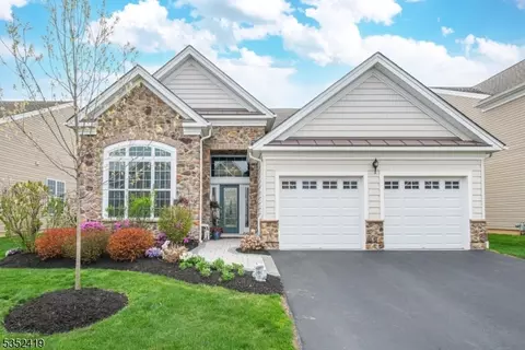18 Beecher Ln, Flanders, NJ 07836