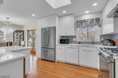 59 Magnolia Pl, Wayne, NJ 07470 photo 5