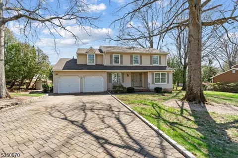 45 Shannon Rd, Bridgewater, NJ 08807