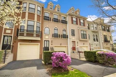 309 Winthrop Dr, Nutley, NJ 07110
