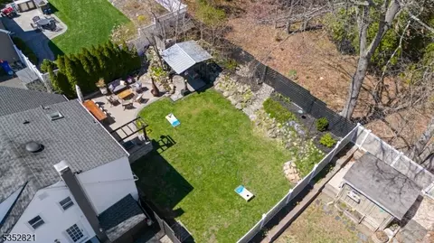 31 Lyon Rd, Waldwick, NJ 07463 photo 29