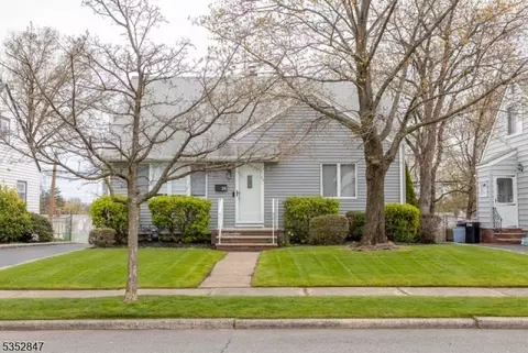 28 Bromley Pl, Bloomfield, NJ 07003