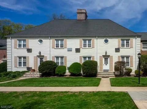 15 B Parkway Vlg #B, Cranford, NJ 07016