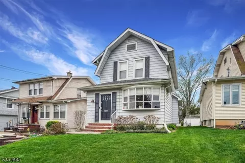 125 Highfield Ln, Nutley, NJ 07110