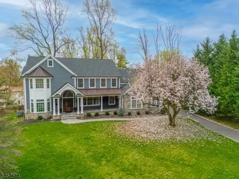 16 Fernhill Rd, Springfield, NJ 07081