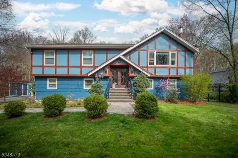 320 Stonetown Rd, Ringwood, NJ 07456
