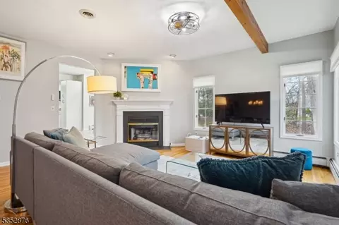 42 Matthew Rd, Wayne, NJ 07470 photo 3