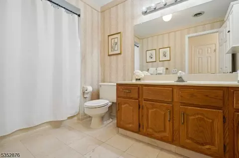 42 Matthew Rd, Wayne, NJ 07470 photo 22