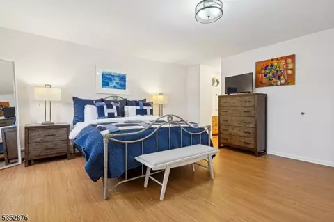 42 Matthew Rd, Wayne, NJ 07470 photo 18