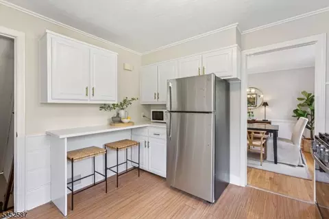 46 Lyons Pl, Springfield, NJ 07081 photo 9
