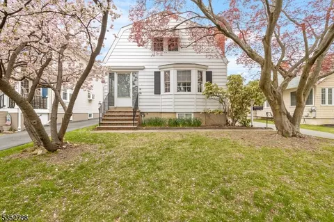 86 Franklin St, Verona, NJ 07044