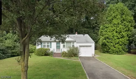 136 Irwin St, Springfield, NJ 07081