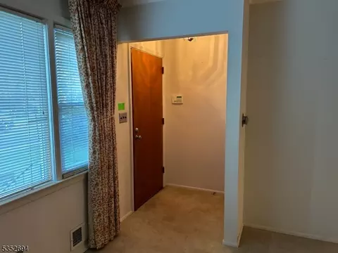 136 Irwin St, Springfield, NJ 07081 photo 2