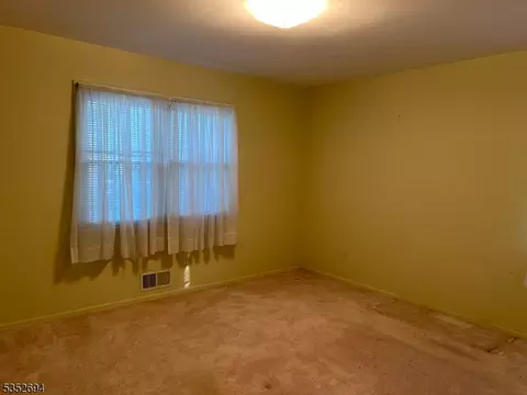 136 Irwin St, Springfield, NJ 07081 photo 8