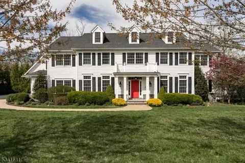 51 Keystone Ct, Basking Ridge, NJ 07920