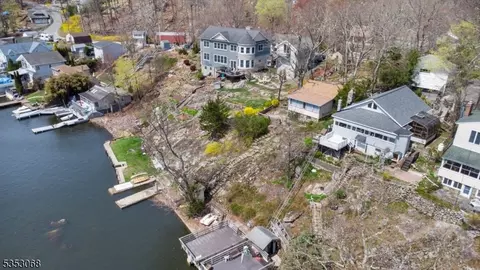 321 Squaw Trl, Byram Township, NJ 07821