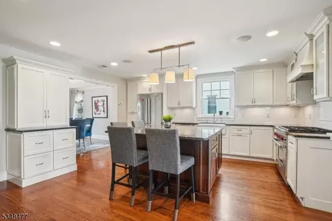 83 Mountainview Rd, Millburn, NJ 07041 photo 11