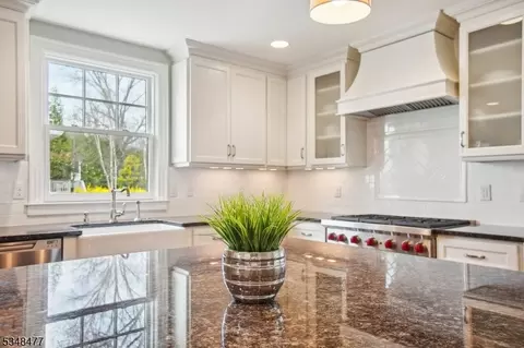 83 Mountainview Rd, Millburn, NJ 07041 photo 13