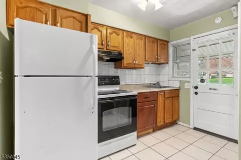 92 Baker St, Dover, NJ 07801 photo 10