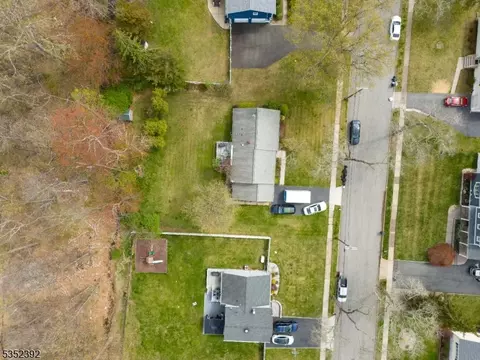 24 Sandra Ln, Wayne, NJ 07470 photo 30