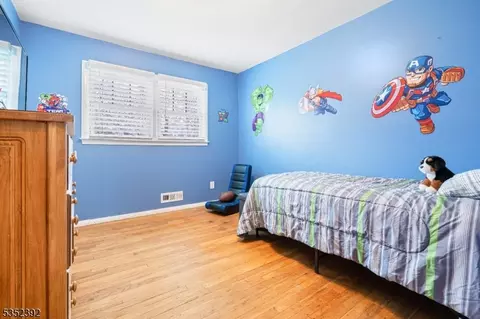 24 Sandra Ln, Wayne, NJ 07470 photo 19