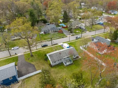 24 Sandra Ln, Wayne, NJ 07470 photo 29