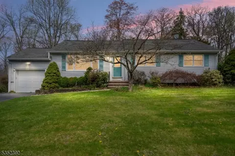 24 Sandra Ln, Wayne, NJ 07470 photo 27