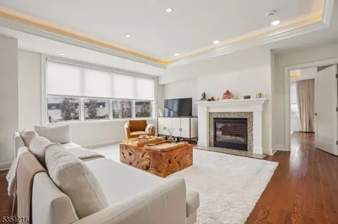 82 Franklin Pl #10, Summit, NJ 07901 photo 5
