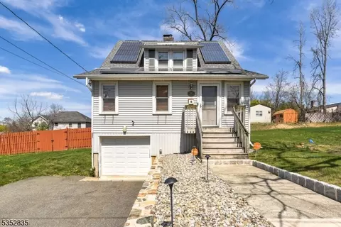 45 Barrington Rd, Parsippany-troy Hills Twp, NJ 07054
