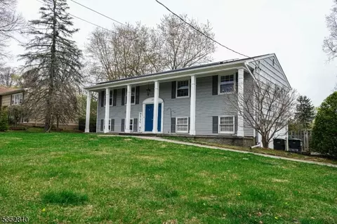 602 E Baldwin St, Hackettstown, NJ 07840 photo 2