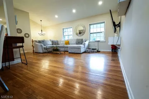 602 E Baldwin St, Hackettstown, NJ 07840 photo 6