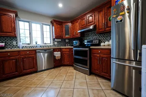 602 E Baldwin St, Hackettstown, NJ 07840 photo 10