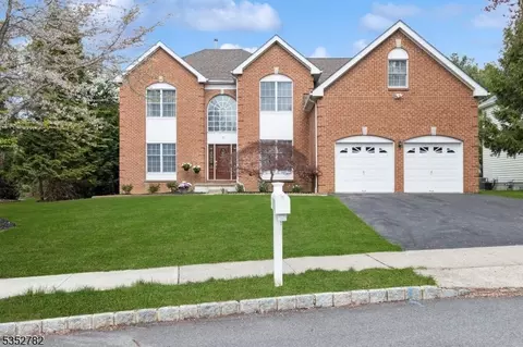 57 Sentinel Dr, Basking Ridge, NJ 07920