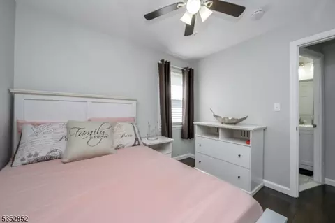 724 E 2nd Ave, Roselle, NJ 07203 photo 16