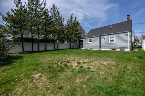 724 E 2nd Ave, Roselle, NJ 07203 photo 27