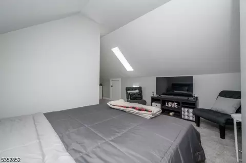 724 E 2nd Ave, Roselle, NJ 07203 photo 21