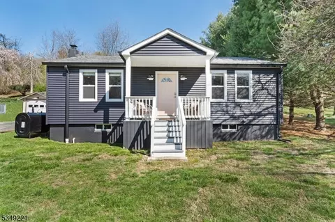38 Cregar Rd, High Bridge, NJ 08829