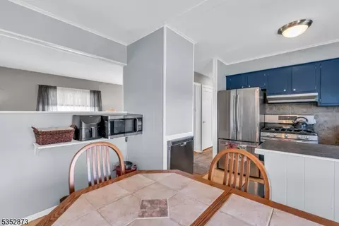 75 Barnsdale Rd, Wayne, NJ 07470 photo 15