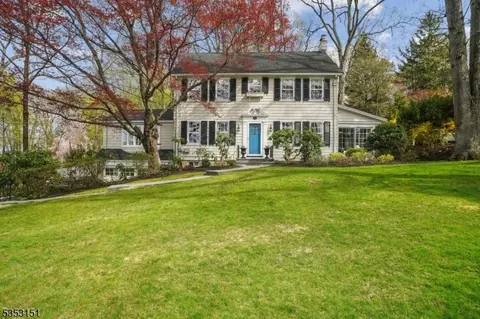 115 Fells Rd, Essex Fells, NJ 07021