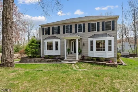20 Timberline Dr, Roxbury Township, NJ 07836