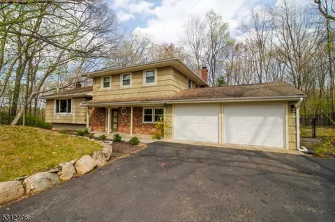 5436 Berkshire Valley Rd, Jefferson, NJ 07438