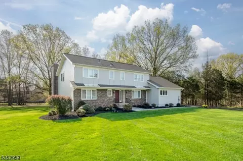 34 Shadyside Ct, Somerville, NJ 08876