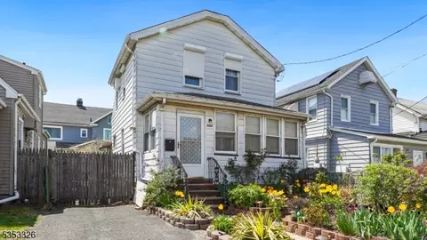 320 Bloy St, Hillside, NJ 07205