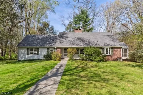 9 Westminster Pl, Morristown, NJ 07960
