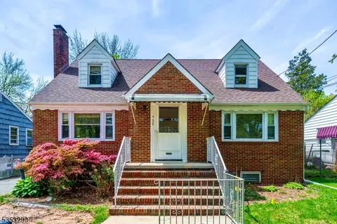 908 Thompson Ave, Roselle, NJ 07203
