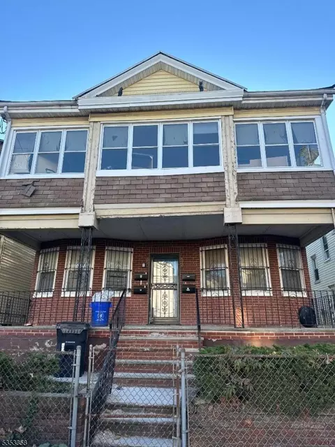 120 Fabyan Pl, Newark, NJ 07112